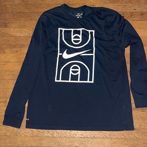 nike long sleeve basketball shirt